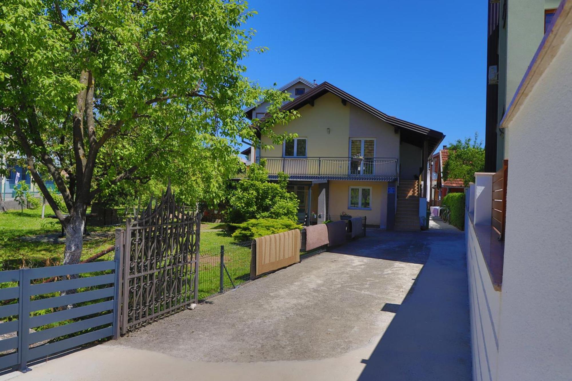 Apartman Ozimice 2 Бихач Экстерьер фото